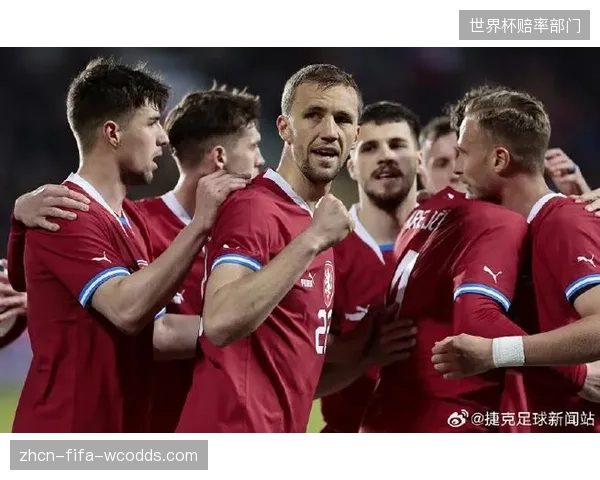捷克队由守转攻效率亟待提升，希克需要中场提供更精准的输送。